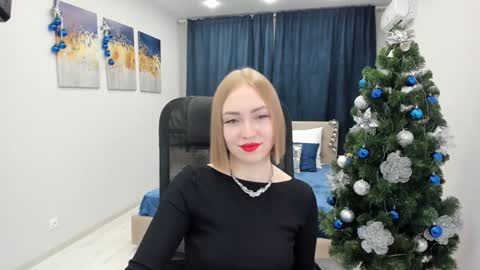 larakrein online show from 12.24.24