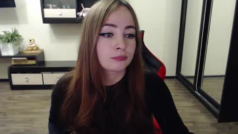 Laralianna online show from 09.17.25