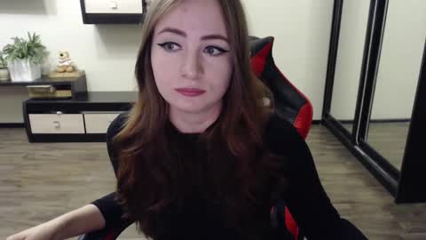 Laralianna online show from 09.22.25