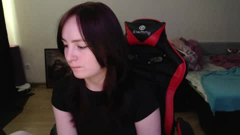 Laralianna online show from 04.24.26