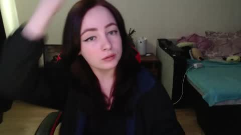 Laralianna online show from 04.27.26