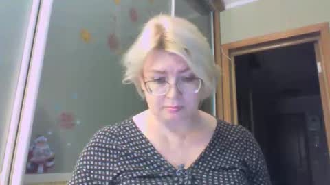 Snapshot of laramrs chatting on 09.26.25 laramrs online show from 09.26.25