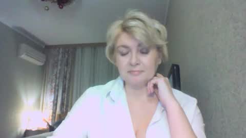 Snapshot of laramrs chatting on 01.15.26 laramrs online show from 01.15.26