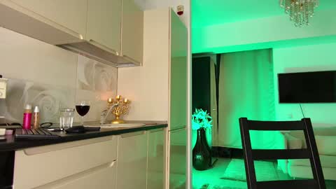 Lara online show from 02.03.25