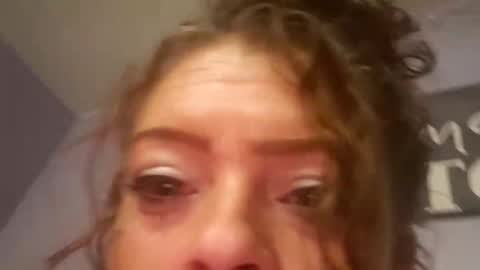 LaReina212418 online show from 10.25.25