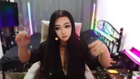 Snapshot of lareinasdog chatting on 07.12.26 ToT online show from 07.12.26