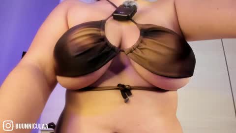 Snapshot of larissa01_ chatting on 05.13.26 Lari online show from 05.13.26
