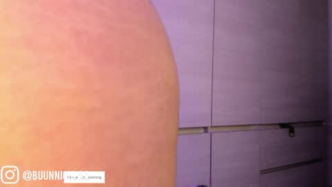 Snapshot of larissa01_ chatting on 05.18.26 Lari online show from 05.18.26