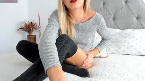 Larissa online show from 01.15.26