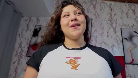 Snapshot of larissa_antonella chatting on 02.13.26 larissa_antonella online show from 02.13.26