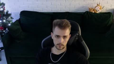 Snapshot of larstar01 chatting on 12.11.24 Lars online show from 12.11.24