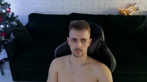 Snapshot of larstar01 chatting on 12.18.24 Lars online show from 12.18.24