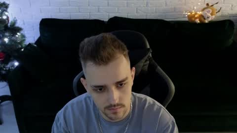 Snapshot of larstar01 chatting on 12.31.24 Lars online show from 12.31.24