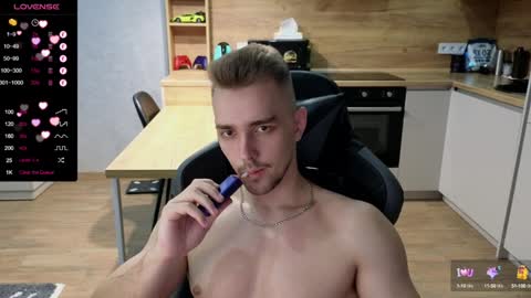 Snapshot of larstar01 chatting on 01.24.25 Lars online show from 01.24.25