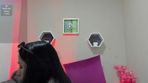 Snapshot of laskhmi_ chatting on 04.22.26 Tania online show from 04.22.26