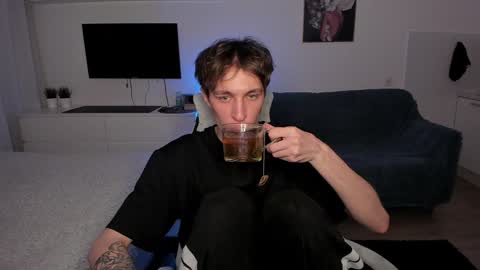 Snapshot of lastnight4you chatting on 12.18.24 acie online show from 12.18.24