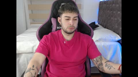 Snapshot of latam_ chatting on 01.30.25 YOUR BABY online show from 01.30.25