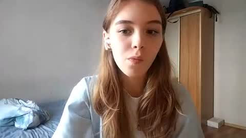 Snapshot of lateshastarnaud chatting on 06.10.26 Linet online show from 06.10.26
