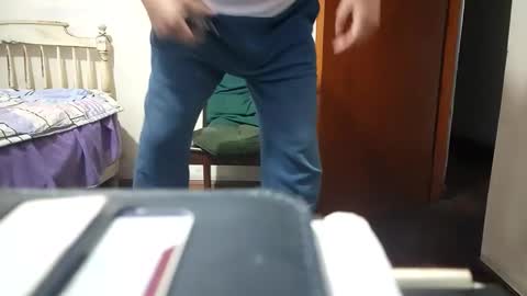 Snapshot of latigo1000 chatting on 09.18.25 CHARLES ROBERT online show from 09.18.25