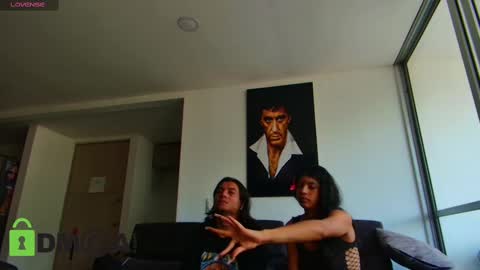 Snapshot of latin_couple77 chatting on 02.10.25 Sara y Andy online show from 02.10.25