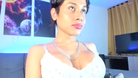 instagramlatin goddessx   im nikoll online show from 01.25.25