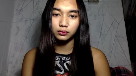 Snapshot of latina_kia chatting on 04.19.26 latina_kia online show from 04.19.26
