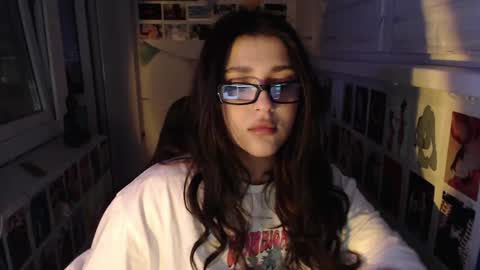 miiiiiiaaaa online show from 01.19.25