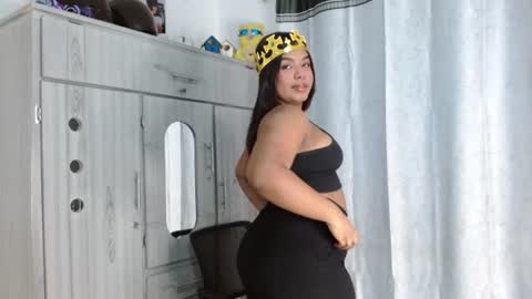 Snapshot of latina_queen0 chatting on 07.16.26 latina_queen0 online show from 07.16.26