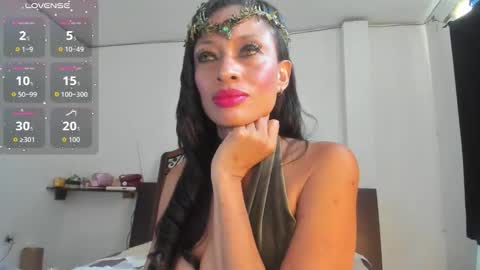 angelina  online show from 10.25.25