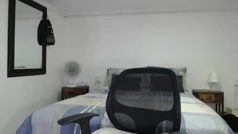 FLOR SALVAJE online show from 12.23.25