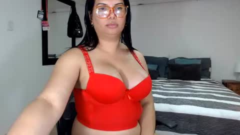 Snapshot of latinaflower_ts chatting on 07.03.26 FLOR SALVAJE online show from 07.03.26