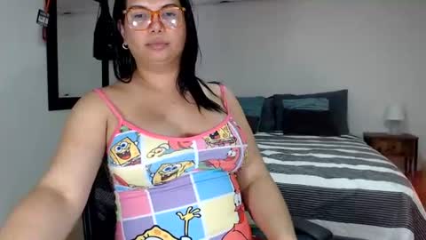 Snapshot of latinaflower_ts chatting on 07.04.26 FLOR SALVAJE online show from 07.04.26