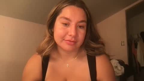 Snapshot of latinalinda02 chatting on 10.02.25 latinalinda02 online show from 10.02.25
