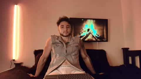 Snapshot of latinboyvip_ chatting on 05.05.26 LatinBoyVIP Colombian online show from 05.05.26
