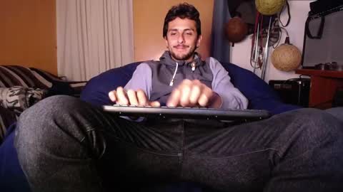 Juanito online show from 10.11.25