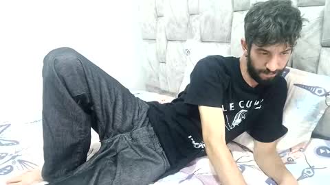 latinlustandfrenchkiss online show from 11.30.25