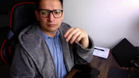 latino8484 online show from 10.15.25