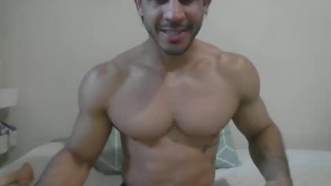 Snapshot of latino_rodri chatting on 04.30.26 latino_rodri online show from 04.30.26