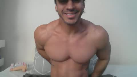 Snapshot of latino_rodri chatting on 05.07.26 latino_rodri online show from 05.07.26