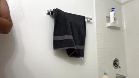 Snapshot of latinoforasian chatting on 01.06.26 latinoforasian online show from 01.06.26