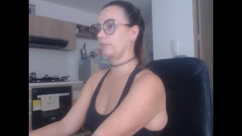 latinpaprika online show from 02.19.25