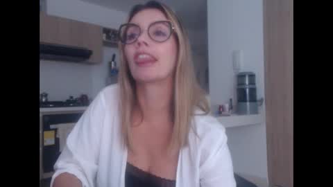 latinpaprika online show from 03.11.25