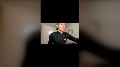 Snapshot of latinweekend chatting on 01.18.26 latinweekend online show from 01.18.26