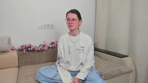 Snapshot of latoriacosner chatting on 12.22.25 latoriacosner online show from 12.22.25