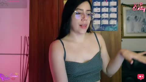 Snapshot of laujgray chatting on 02.28.26 laujgray online show from 02.28.26