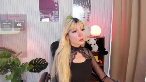 laukyubey1 online show from 09.26.25