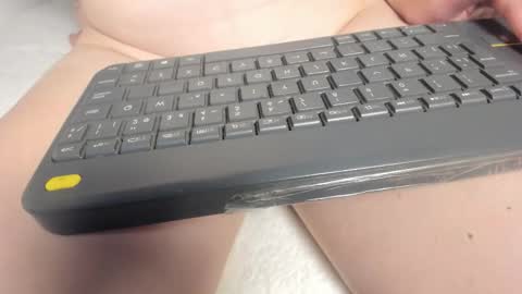 laura__js_ online show from 10.16.25