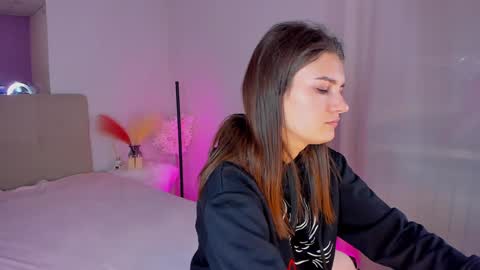 Laura online show from 01.19.25