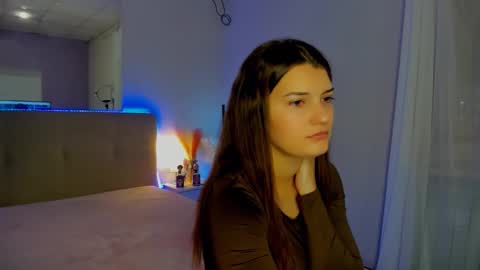 Laura online show from 11.13.25