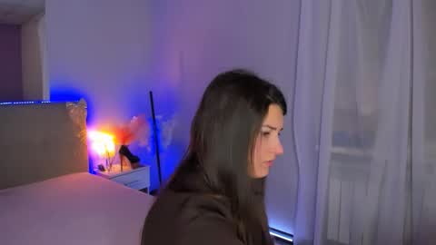 Laura online show from 02.10.26